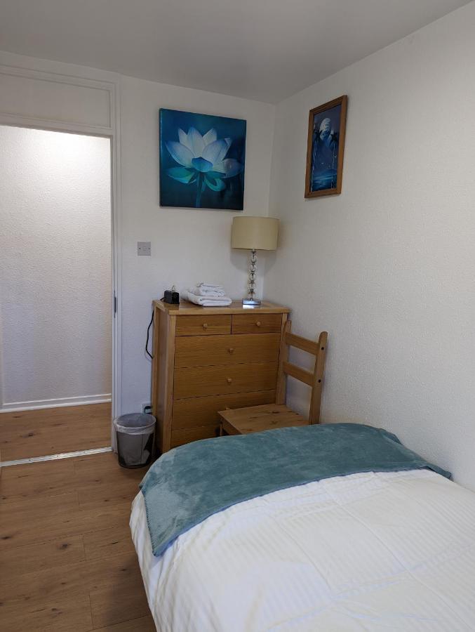 Beautiful Independent In Uk London