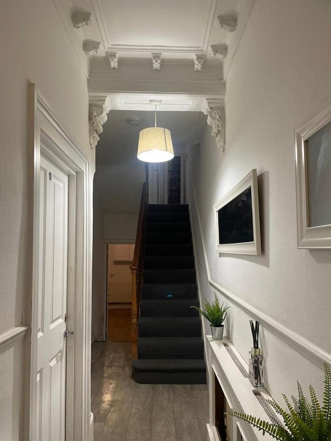 Balham, South Spacious 1, 6 Available Hospedagem domiciliar Londres