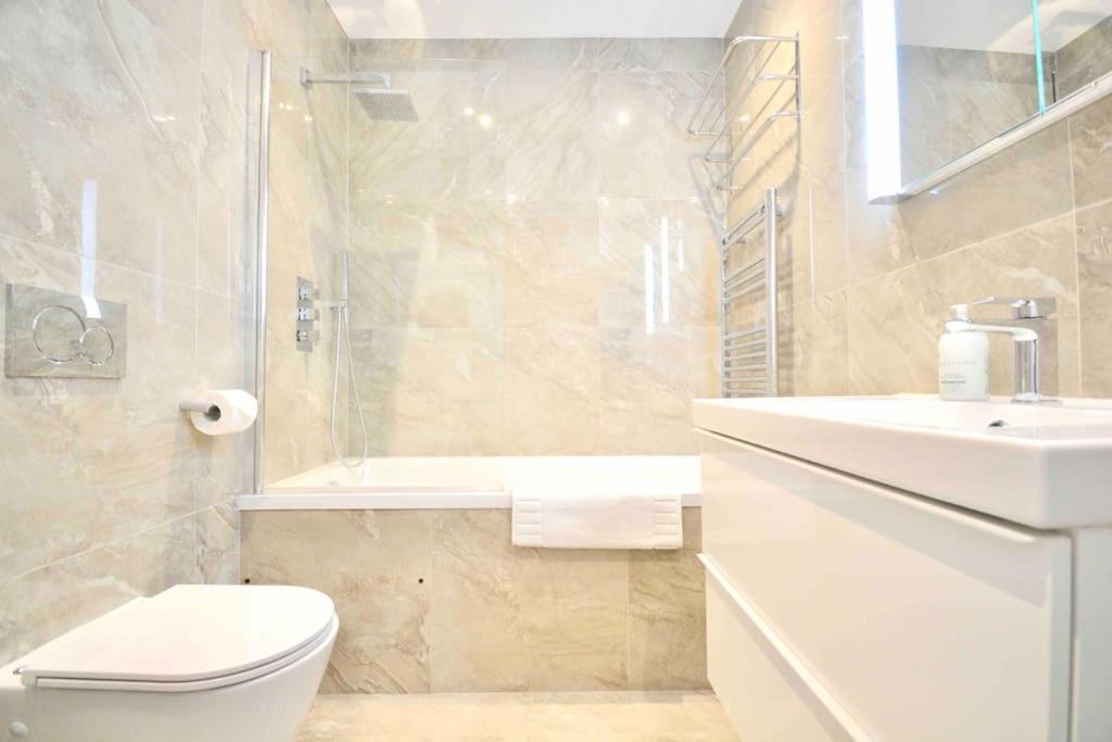 Luxury Garden Flat Apartment London