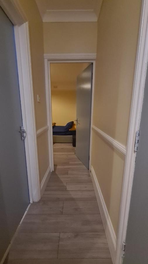 Apartamento Entire 2 Bedroom Home/flat In London, Line Londres