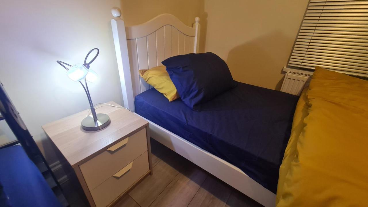 Apartamento Entire 2 Bedroom Home/flat In London, Line Londres