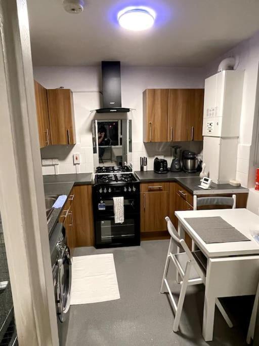 Apartment Self-catering Fully Equipped In Vauxhall London