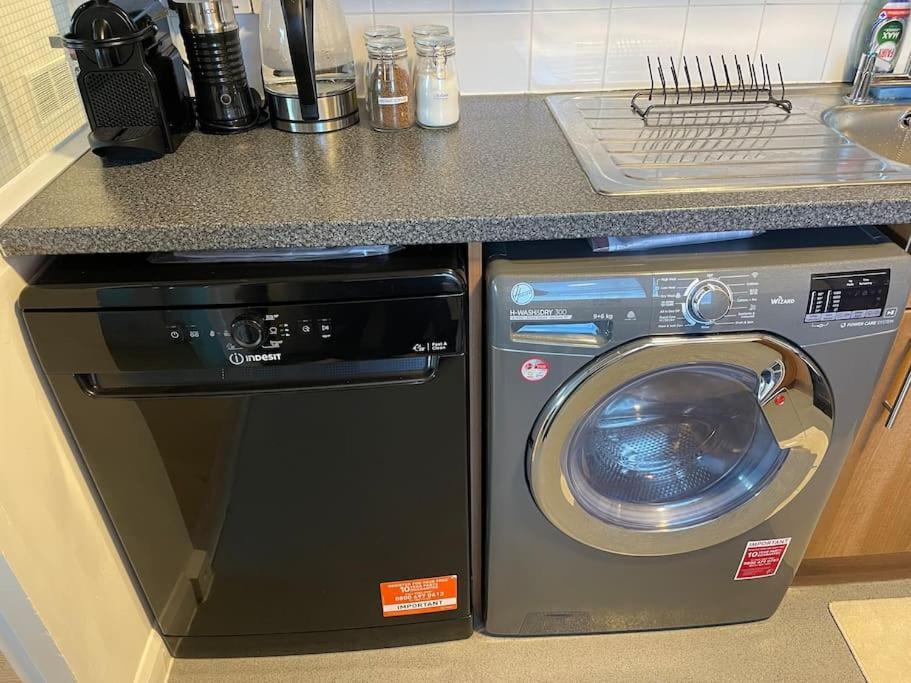 Self-catering Fully Equipped In Vauxhall Apartment *