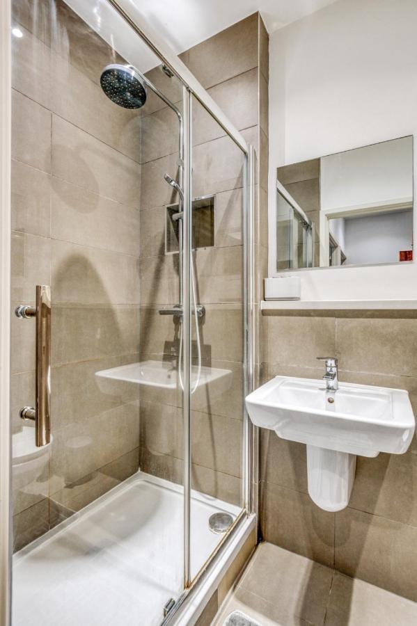 Fantastic 1 Bed By Heathrow Airport Apartment