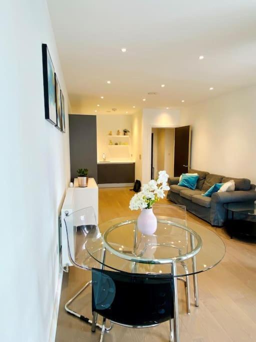 Lovely 1 Bed Flat In North Kensington Apartment