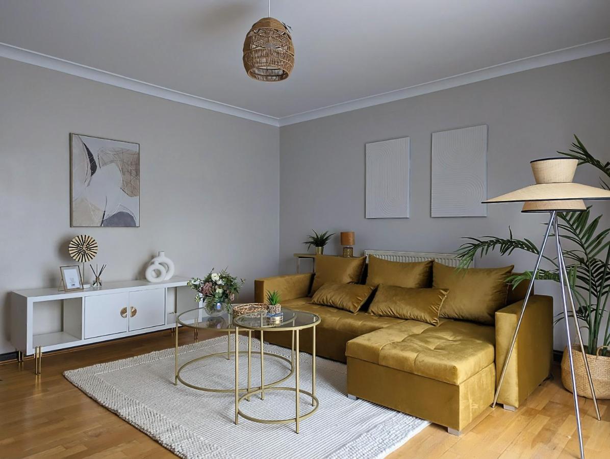 1bd With Balcony In Hoxton - Zone 1 Apartment *