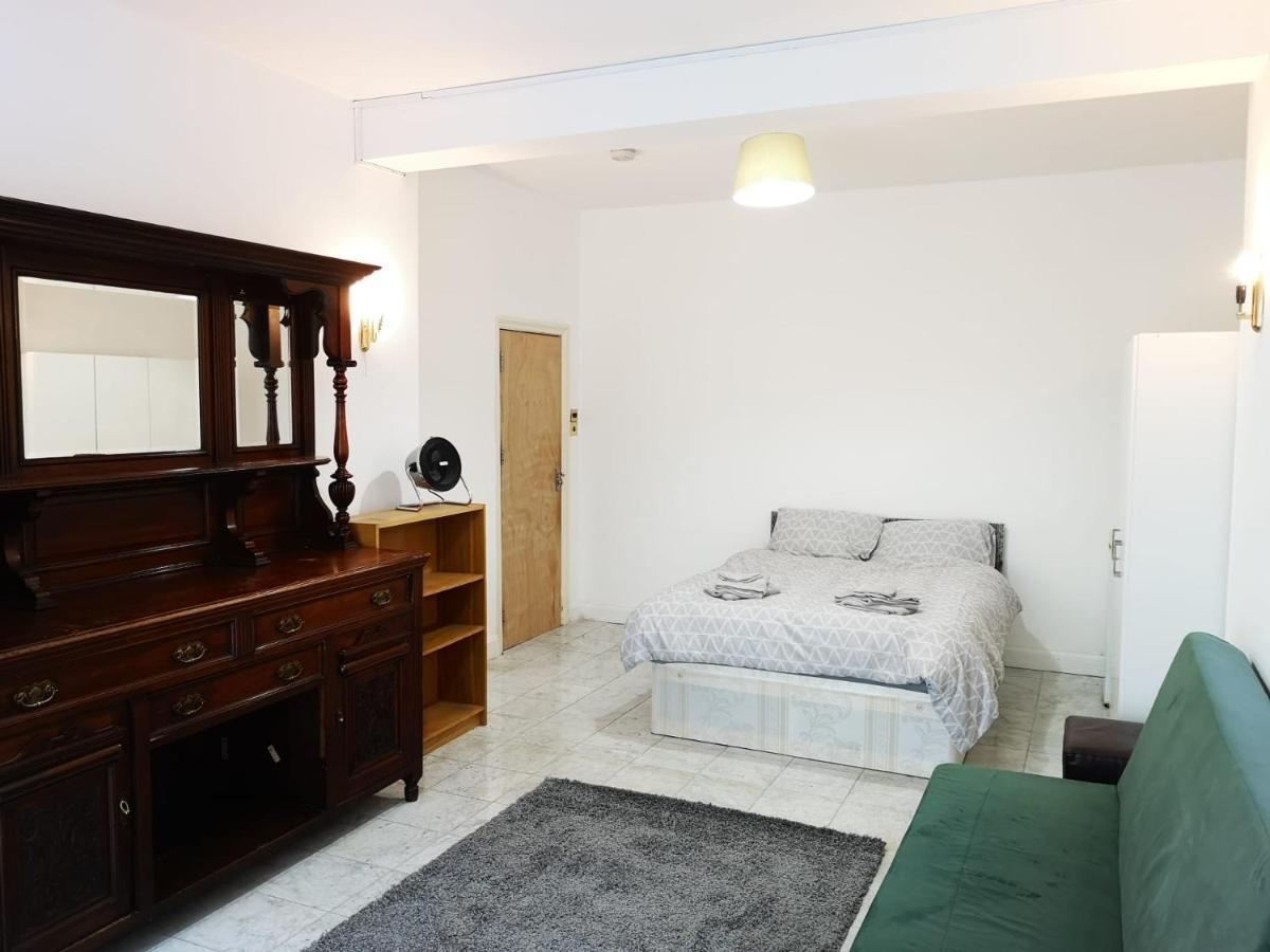 Homestay Large Spacious In Zone 2