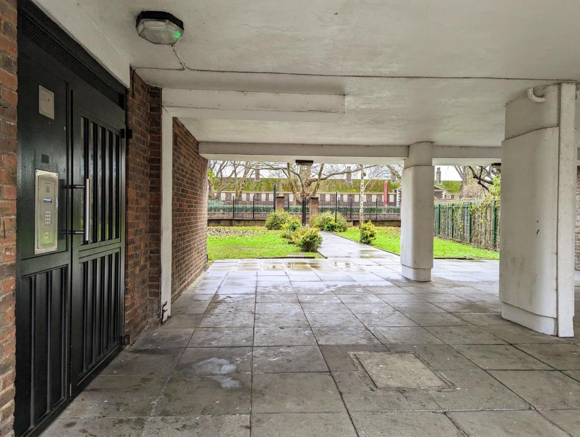 1bd With Balcony In Hoxton - Zone 1 Apartment
