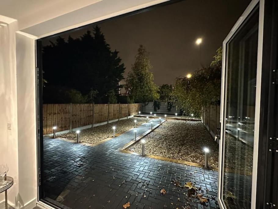 Luxury Entire House In Greenwich
