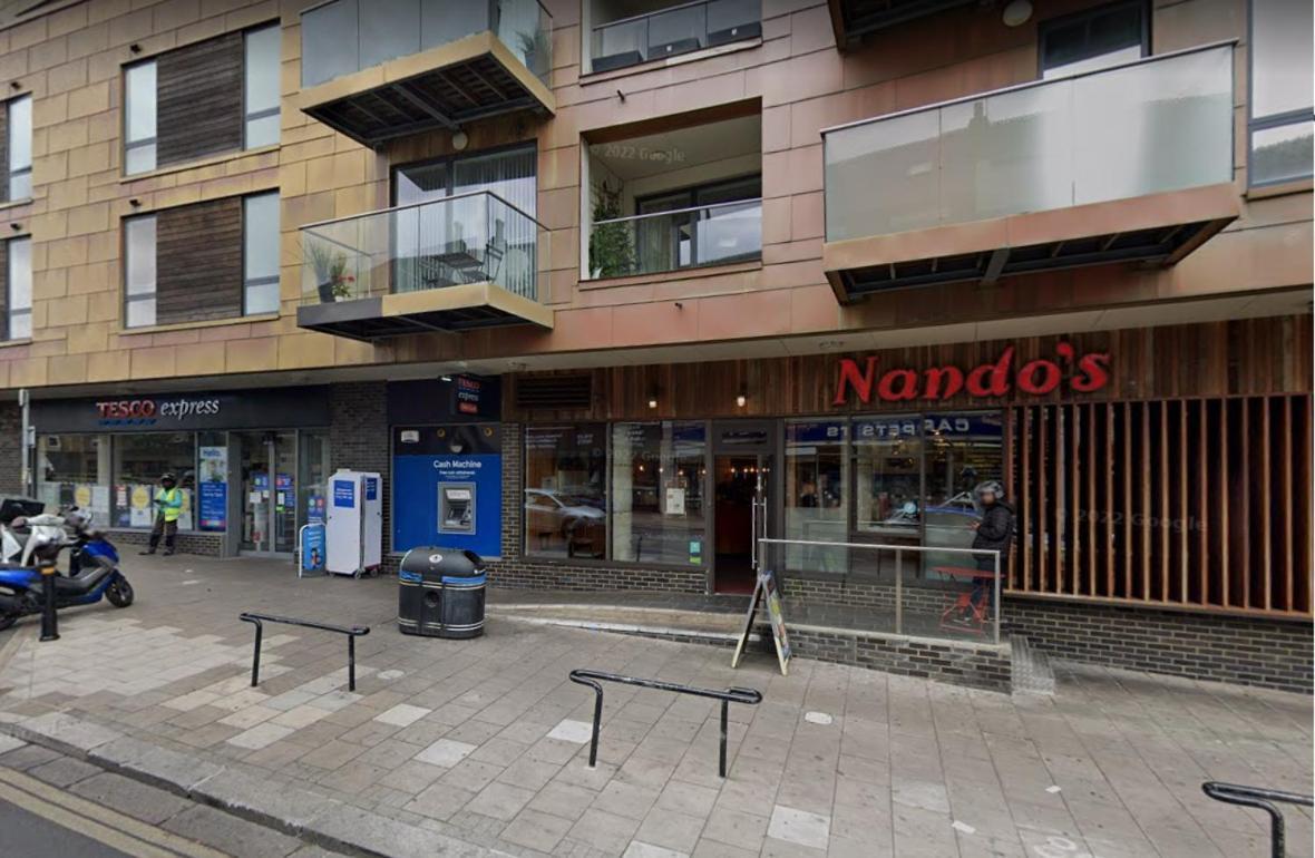 Lovely 1 Bed Flat In North Kensington Apartment *