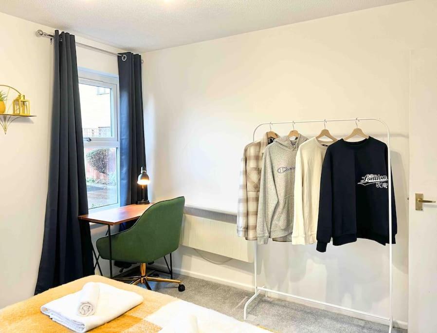 Free Parking - Business Or Relocation - Weekly Or Monthly - 4 Guests By Hofin Stays Short Lets & Serviced Apartment London