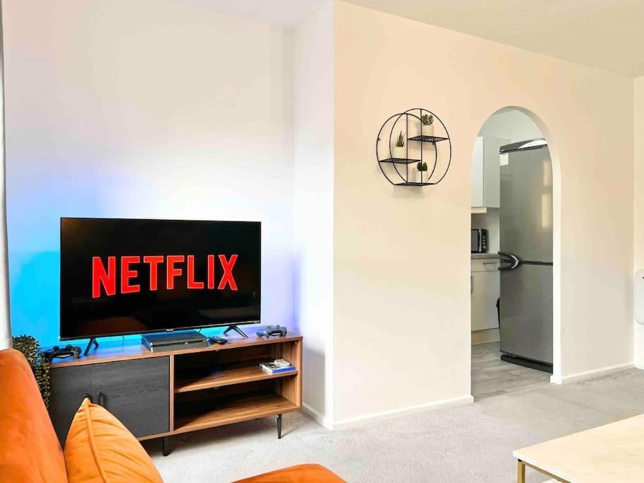 Apartment Free Parking - Business Or Relocation - Weekly Or Monthly - 4 Guests By Hofin Stays Short Lets & Serviced *