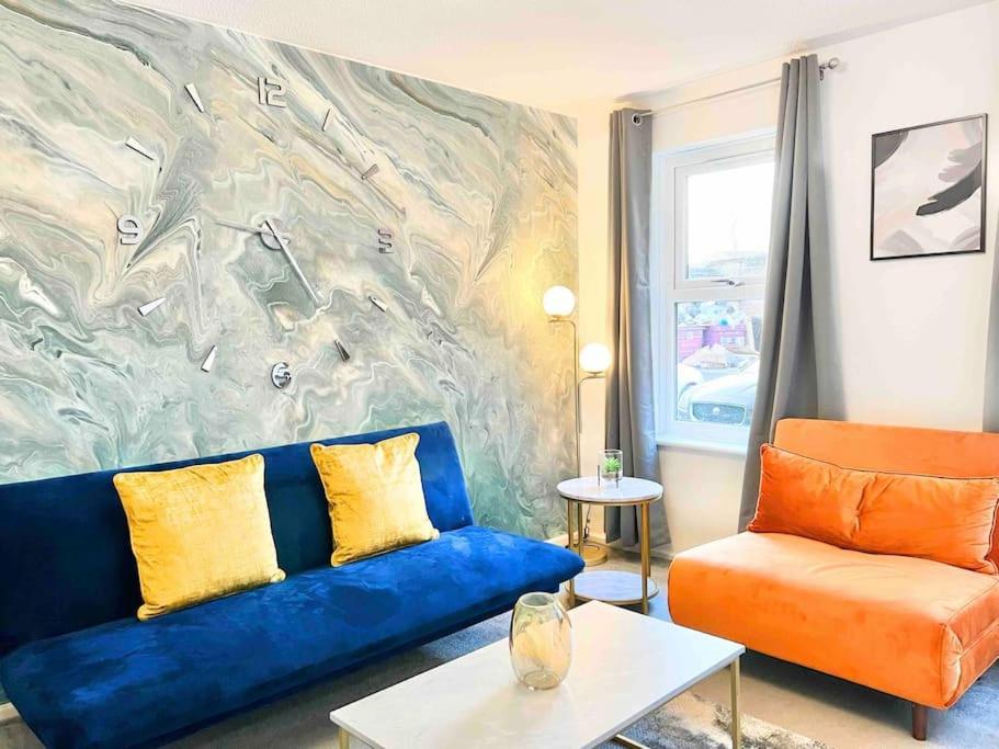 Free Parking - Business Or Relocation - Weekly Or Monthly - 4 Guests By Hofin Stays Short Lets & Serviced Apartment