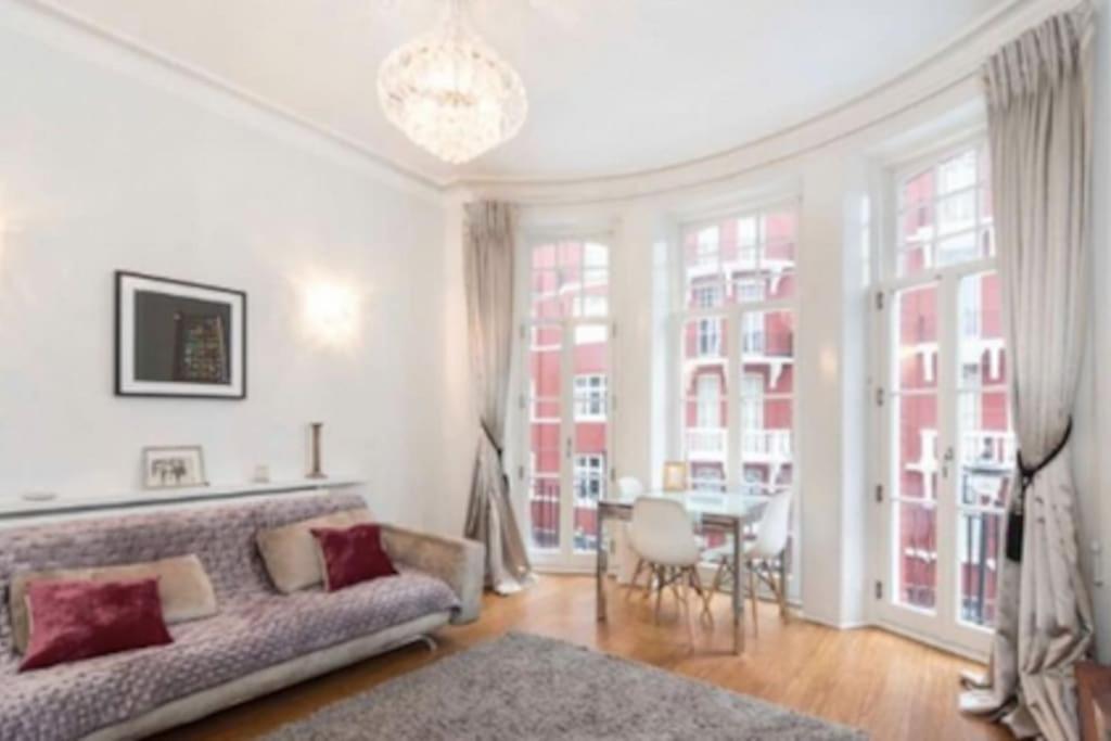 Elegant Bright Flat - Sleeps 5 Apartment