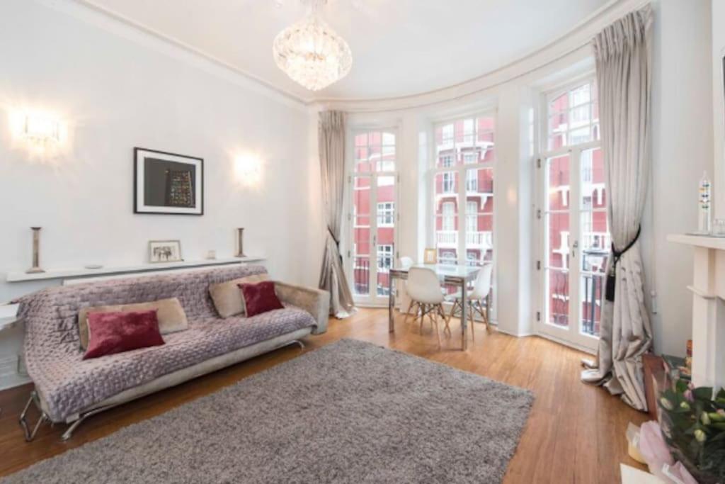 Apartment Elegant Bright Flat - Sleeps 5 London