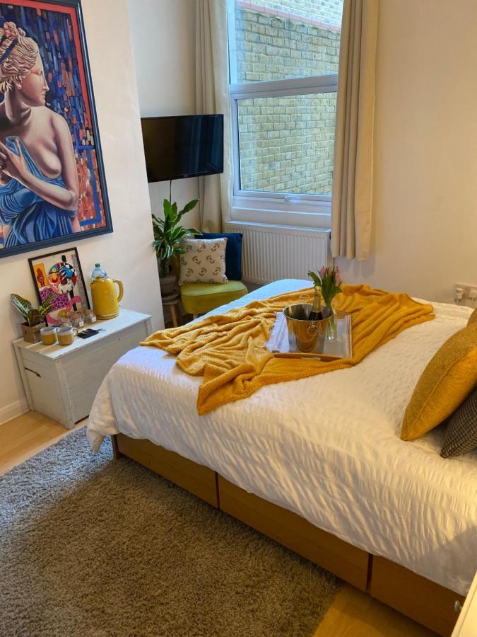 Guest Bedroom With King Size Bed In Brixton Hospedagem domiciliar