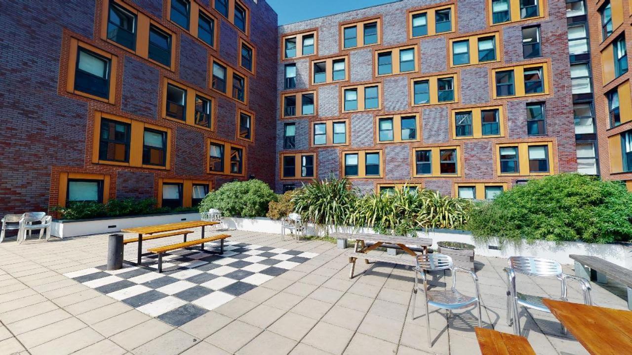 For Students Only Private Bedrooms With Shared Kitchen And At Iq Haywood House In London