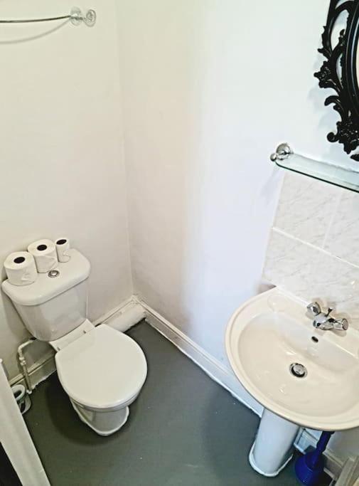 Chic & Modern In Caledonian Rd