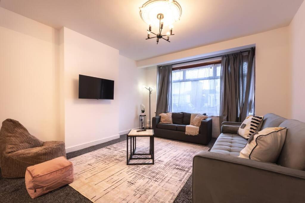 Morganite - 3 Bedroom House