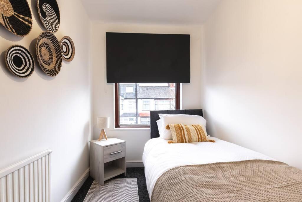 Morganite - 3 Bedroom House Holiday home London