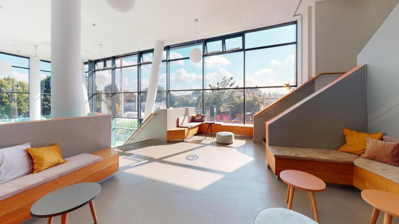 Apartment For Students Only Private Bedrooms With Shared Kitchen And At Iq Haywood House In London