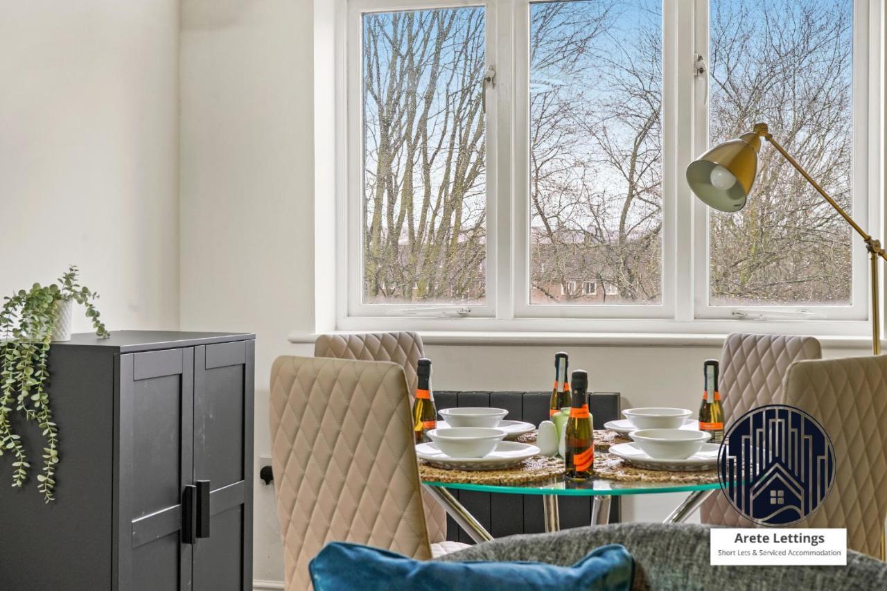 Apartment Family-friendly 2-bed, 2-bath Xmas - Book Now!