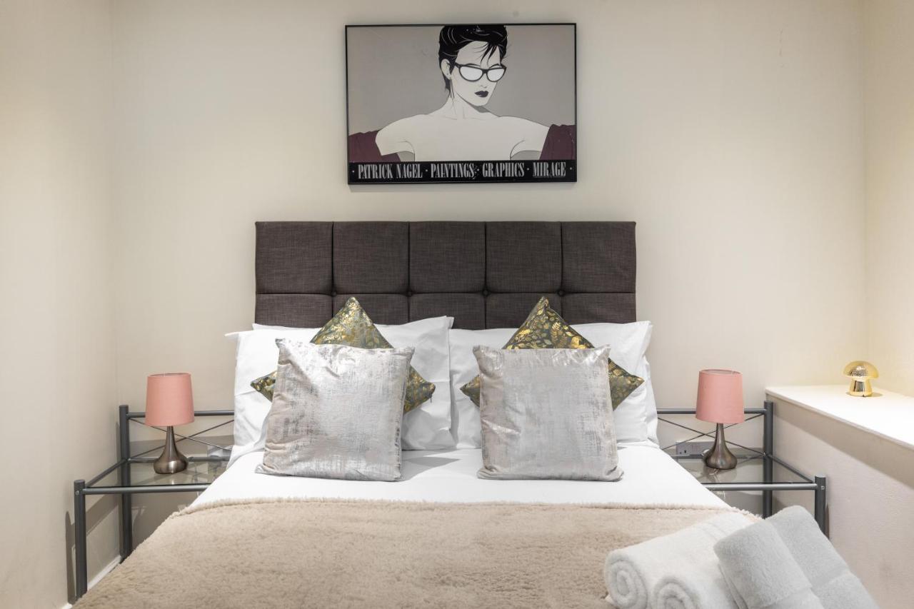 Stunning 3 Bed House With Garden Ferienhaus London