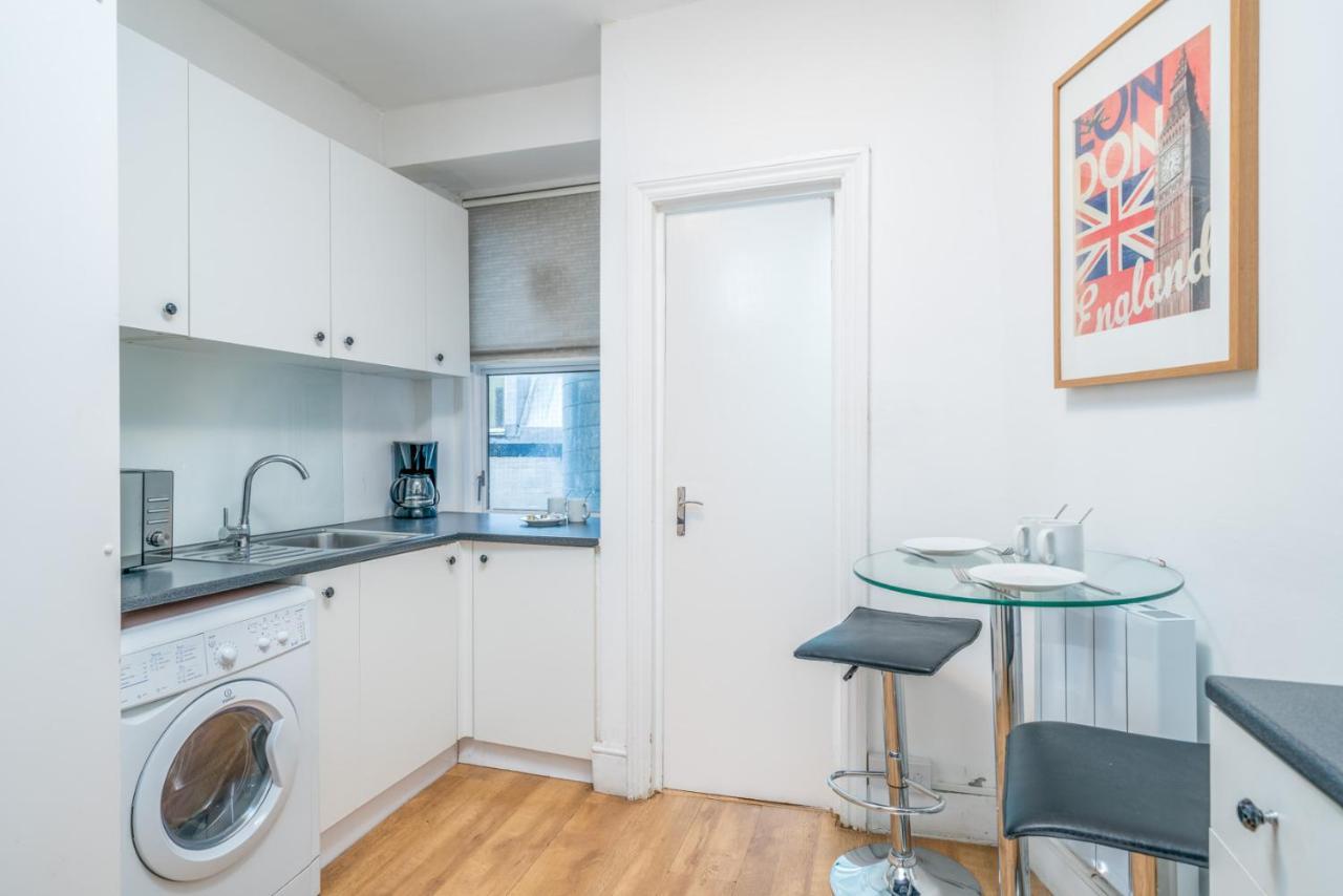 Soho & Covent Garden Apartment, Sleeps 3 Apartment