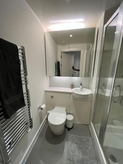 Apartamento Modern 2 Bed - Olympic Park Stratford *