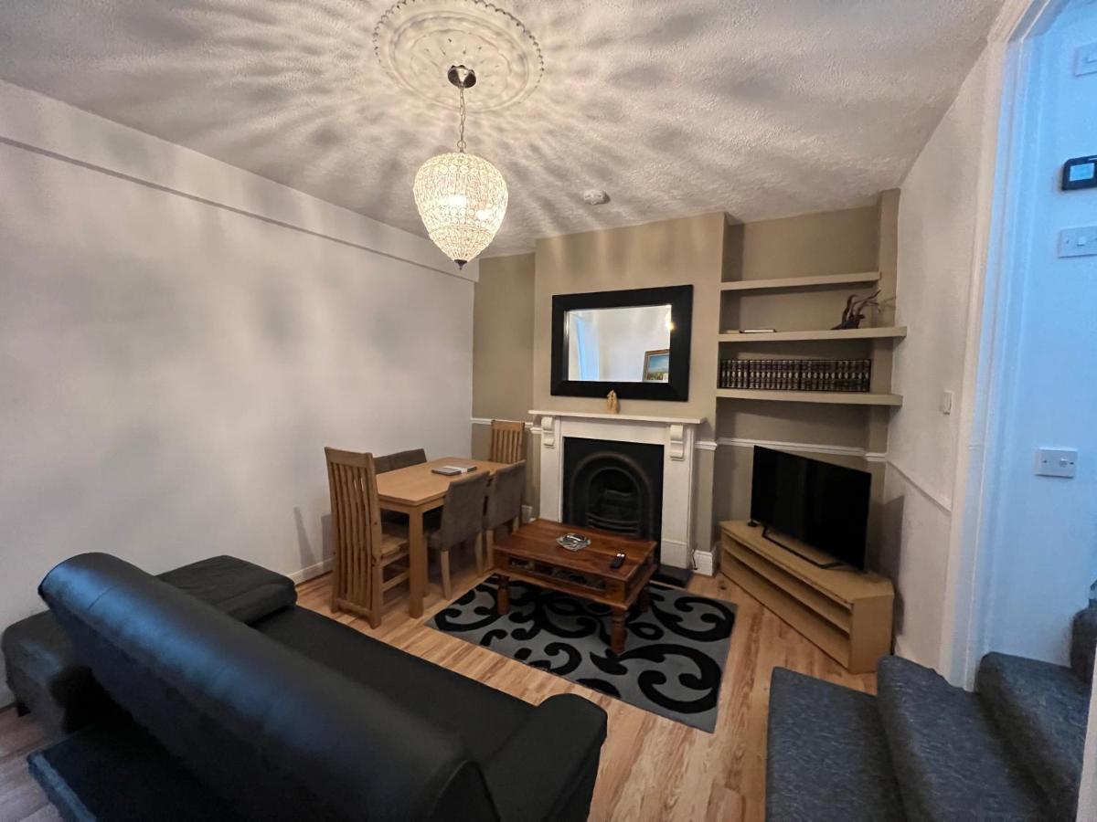 Private In Victorian House, Forest Hill,