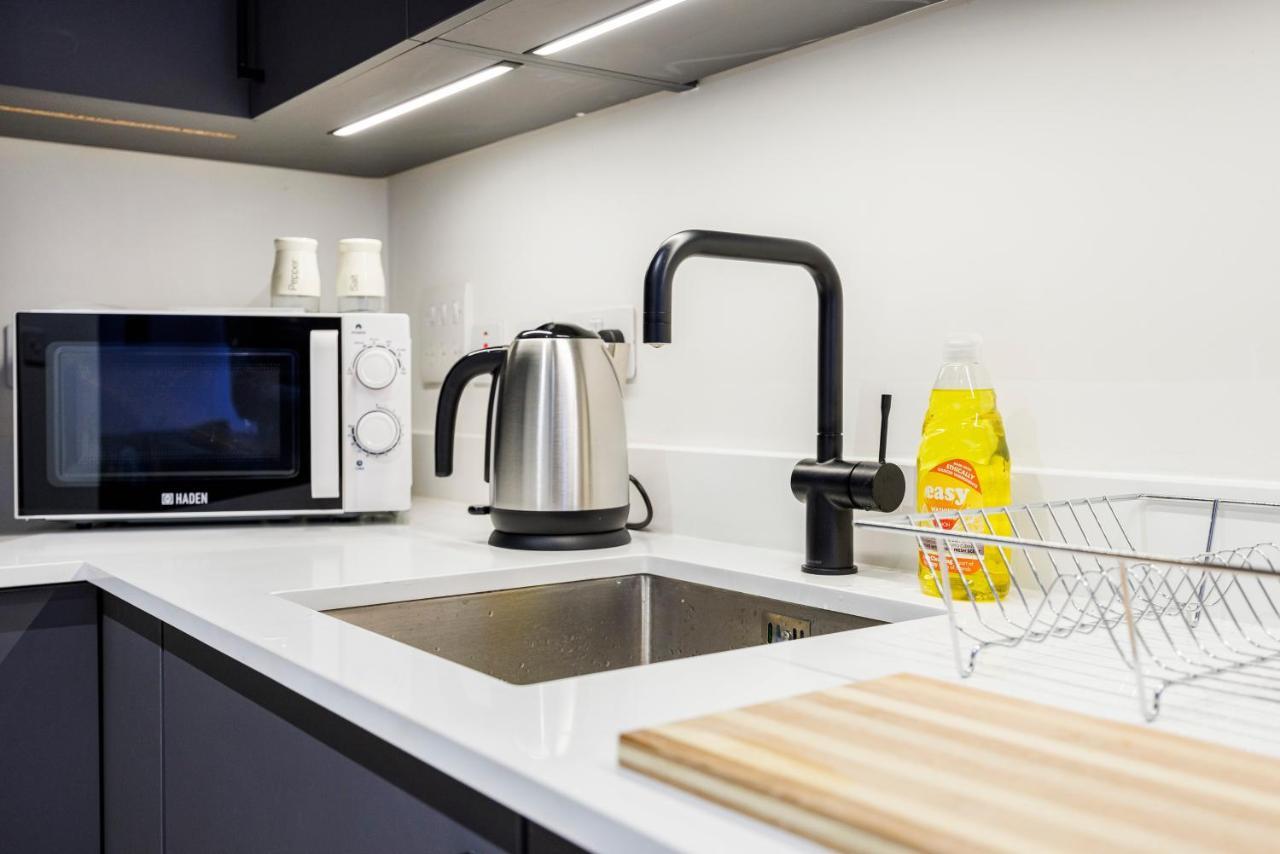 Luxury Spacious 2 Bed Apartment, - Sk London