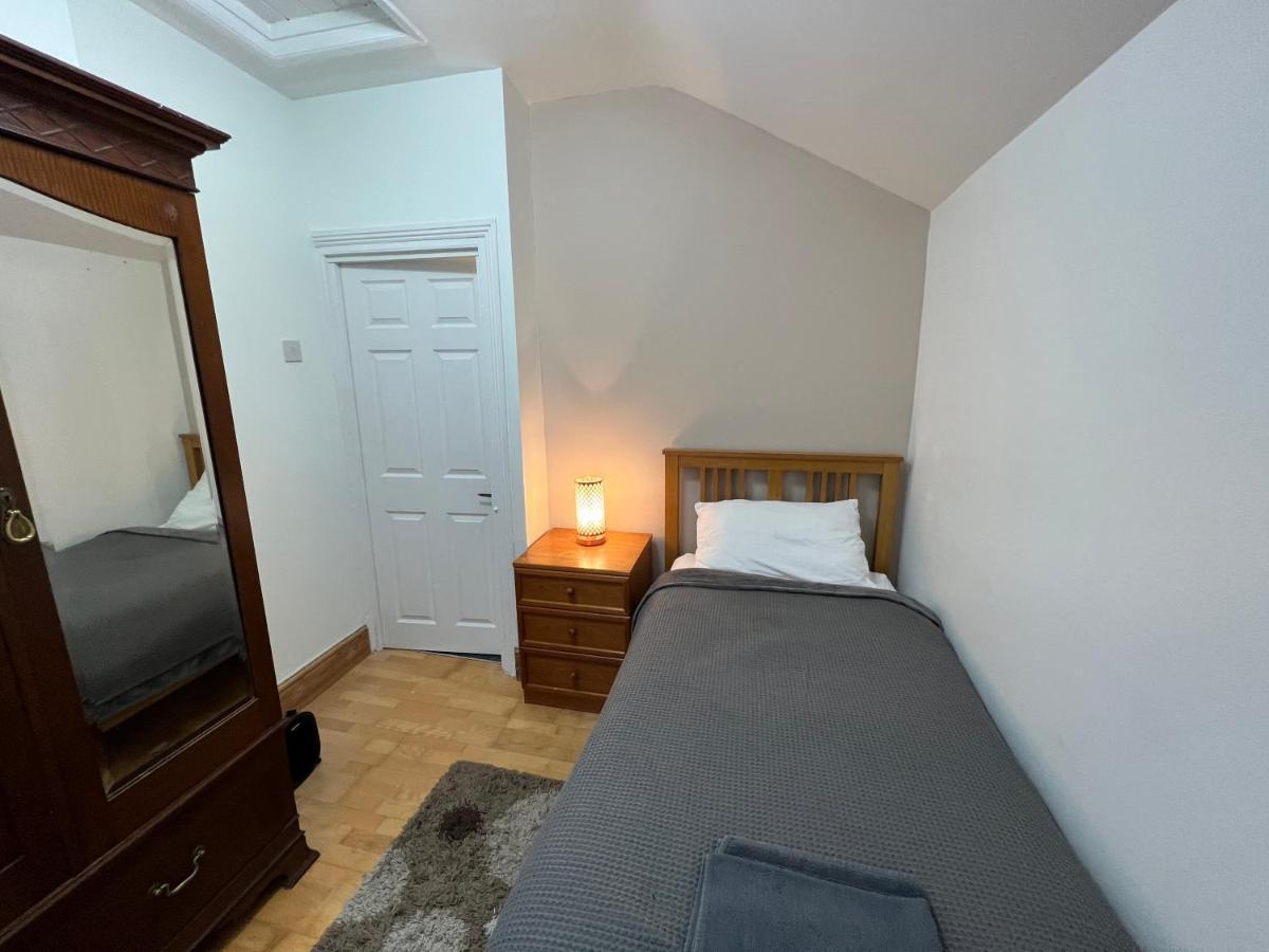 Private In Victorian House, Forest Hill, Londres