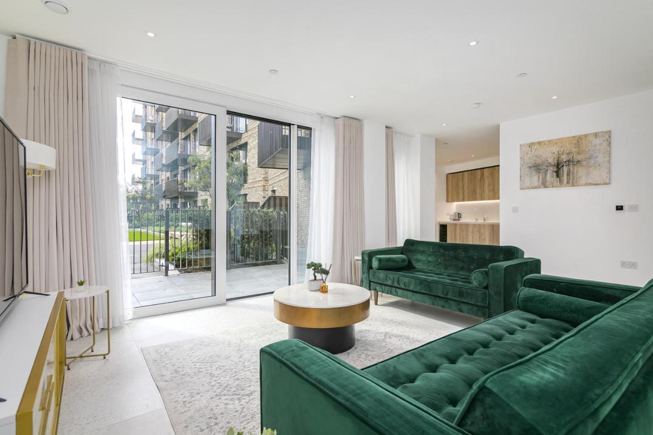 In Shared Luxury Flat Homestay
