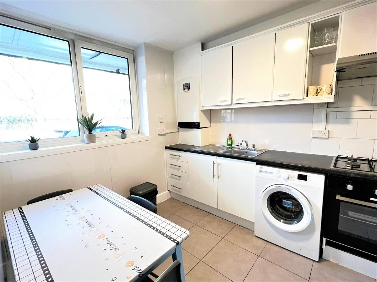Guest house Stepney 17 Double Bedrooms London