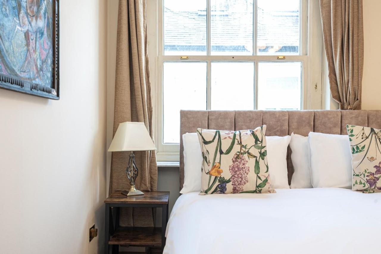Casa de férias Stone Built Vintage Chic House In The Heart Of Knightsbridge Londres