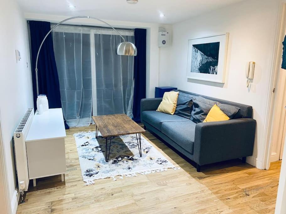 One Bedroom Near Dalston Station