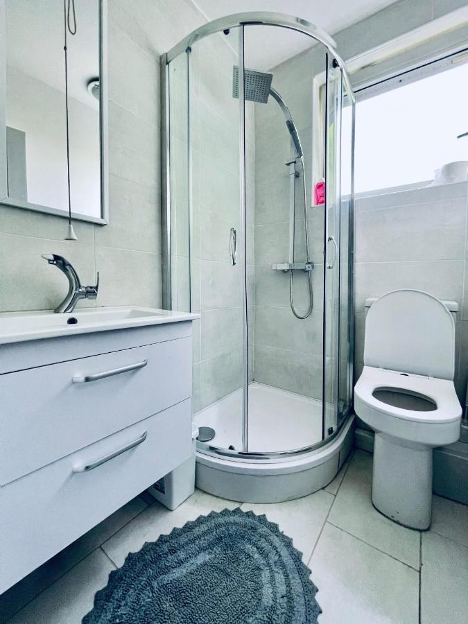 Noah's Place In Mile End London