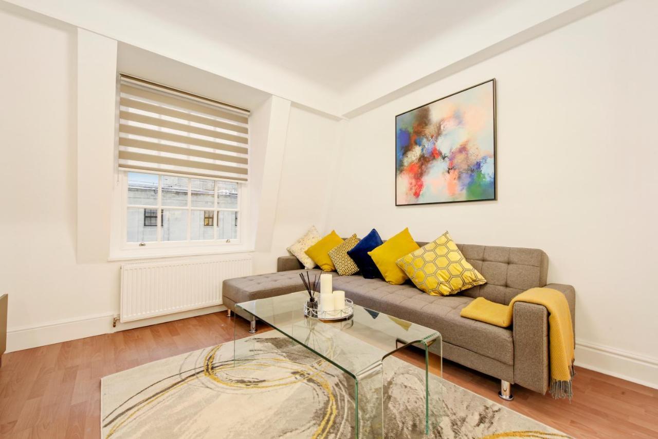 Apartment Bryanston London