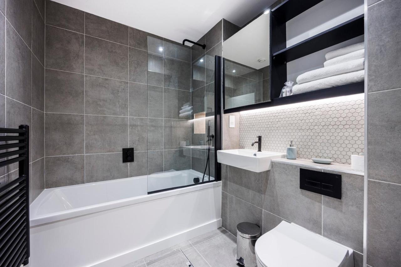 Luxury Spacious 2 Bed Apartment, - Sk Apartment *
