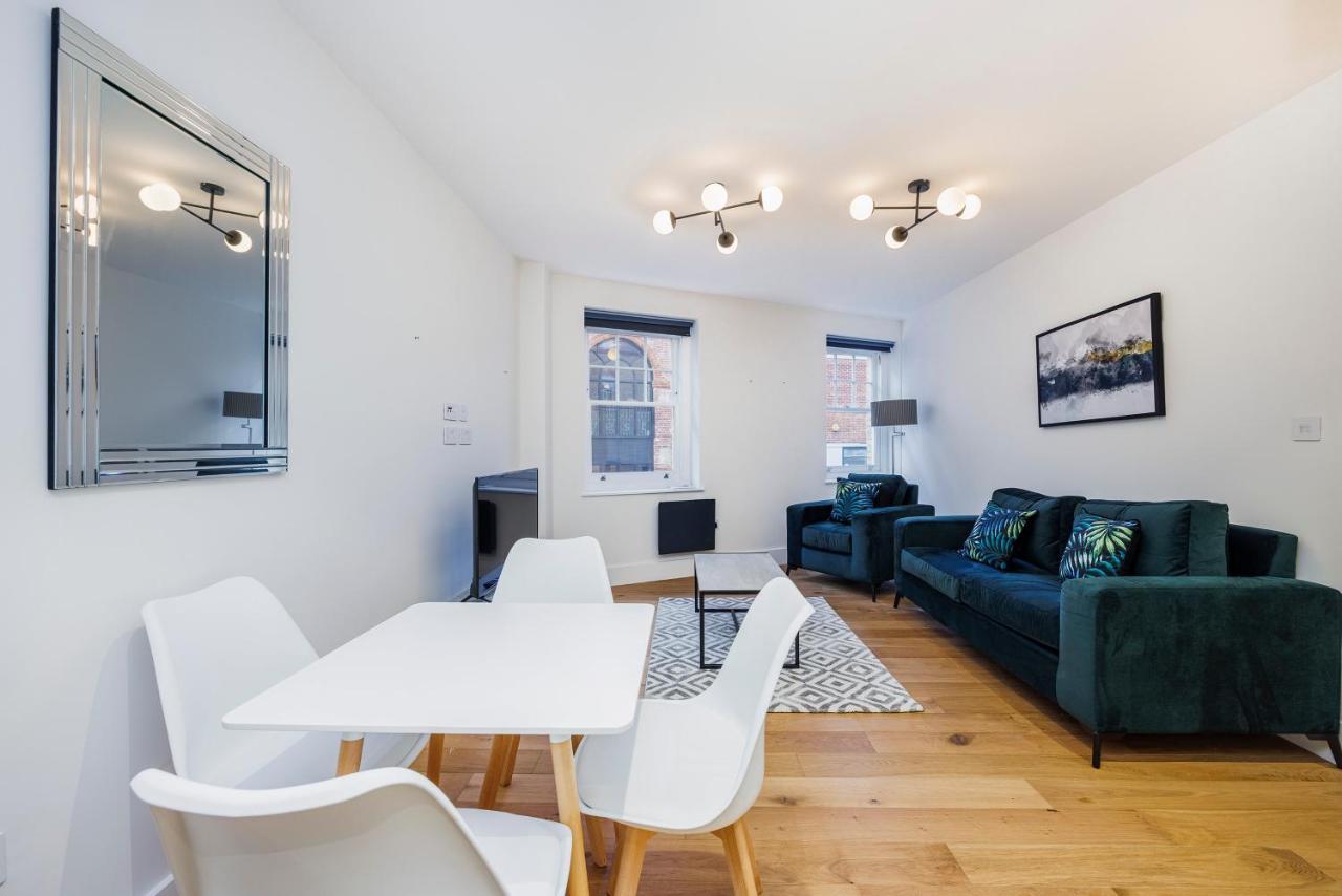 Luxury Spacious 2 Bed Apartment, - Sk Apartment