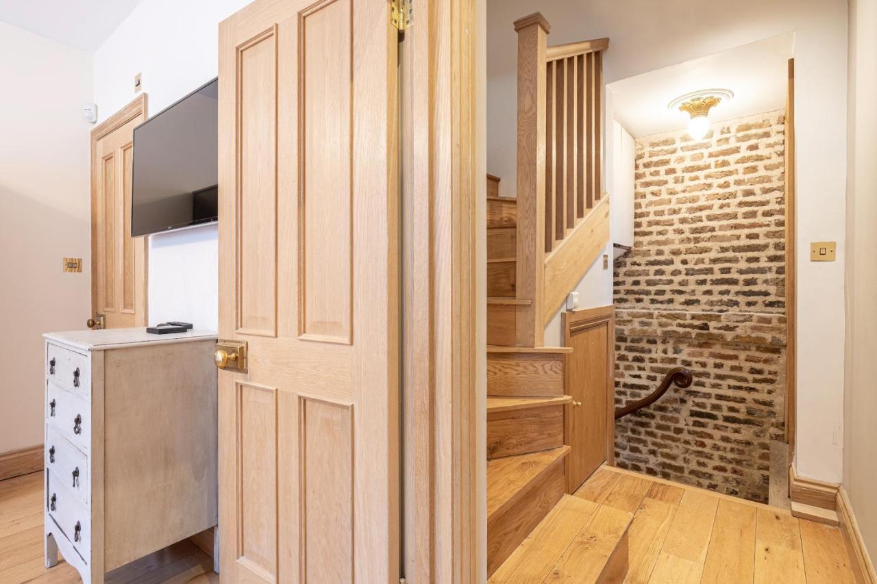 Stone Built Vintage Chic House In The Heart Of Knightsbridge Casa de férias Londres
