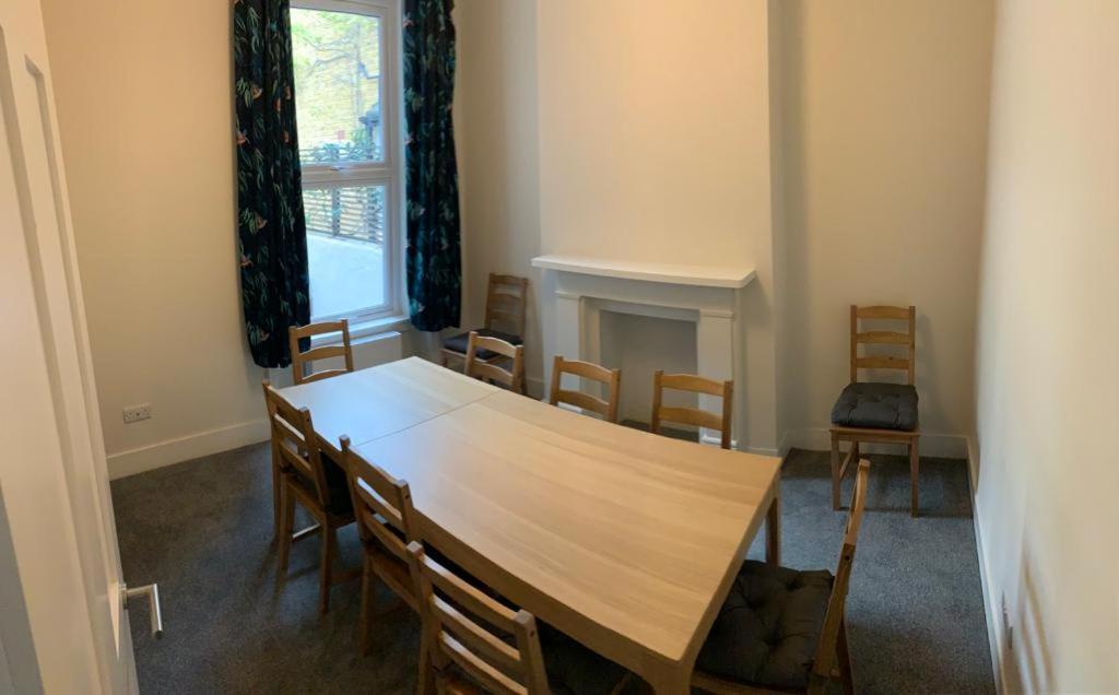 Very Large And Splendid Terrace House In Holiday home *