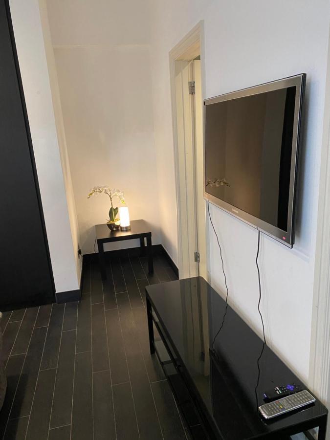 Apartamento Beautiful Modern Studio In High Street Kensington *