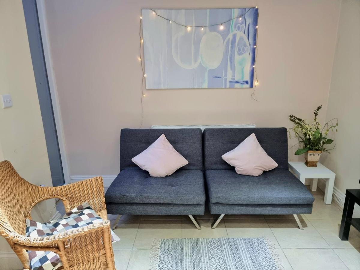 Oxford Gardens Apartment London