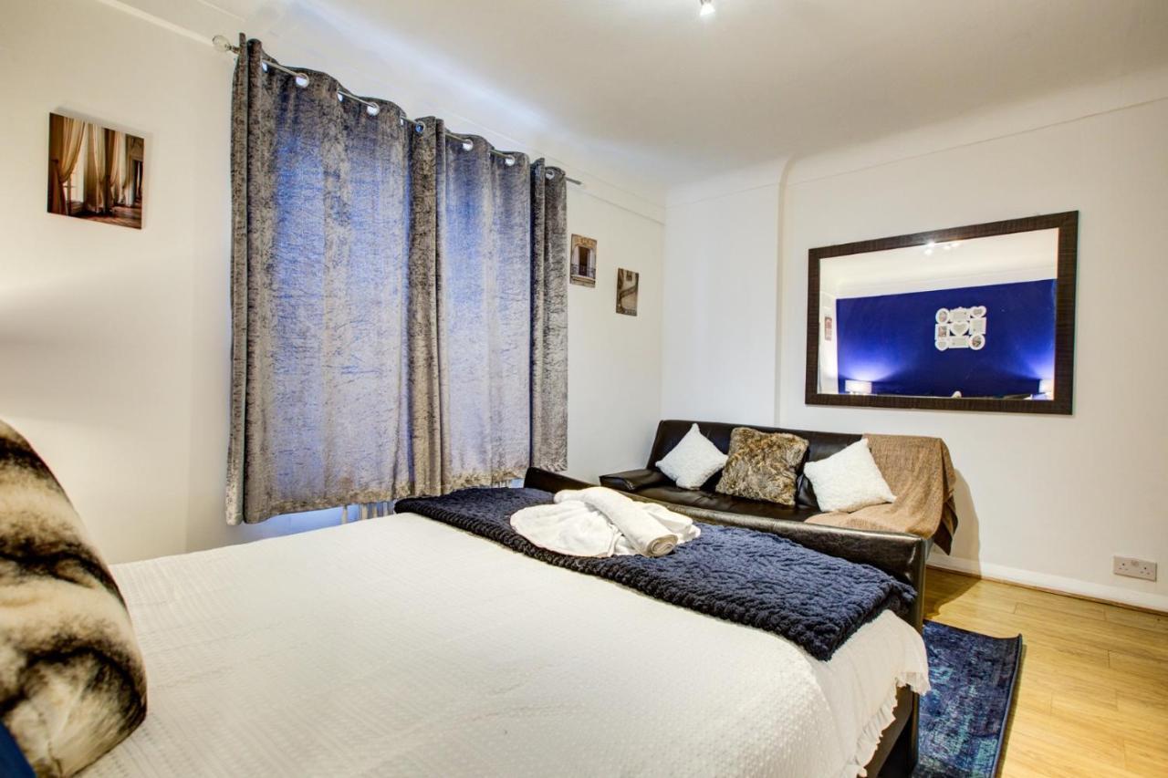 Evelyn Beautiful 2 Bedroom * London