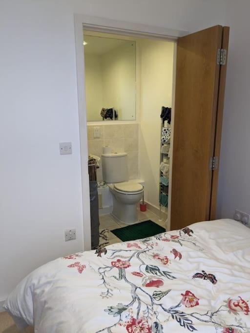 Apartamento 2 Bed 2 Baths Apt In Stratford Londres