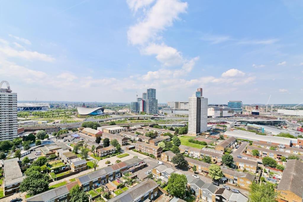 2 Bed 2 Baths Apt In Stratford Londres