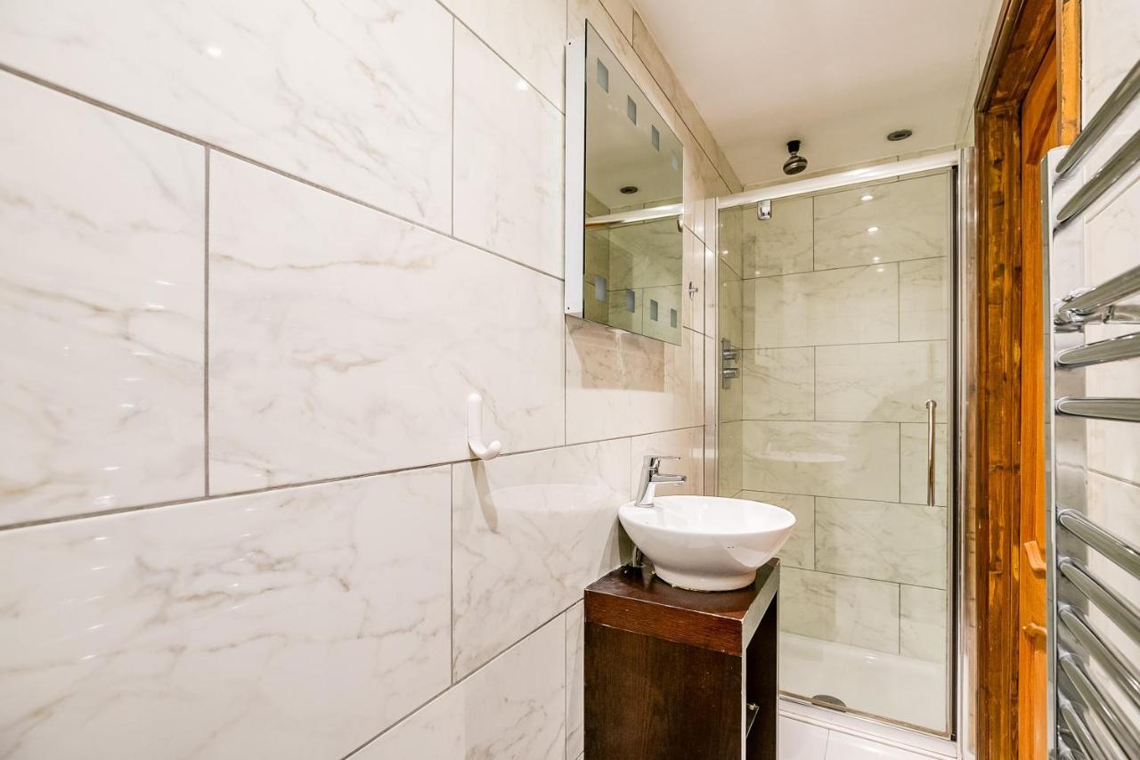 Apartment Entire Family - 2bd2bth Earl's Court London