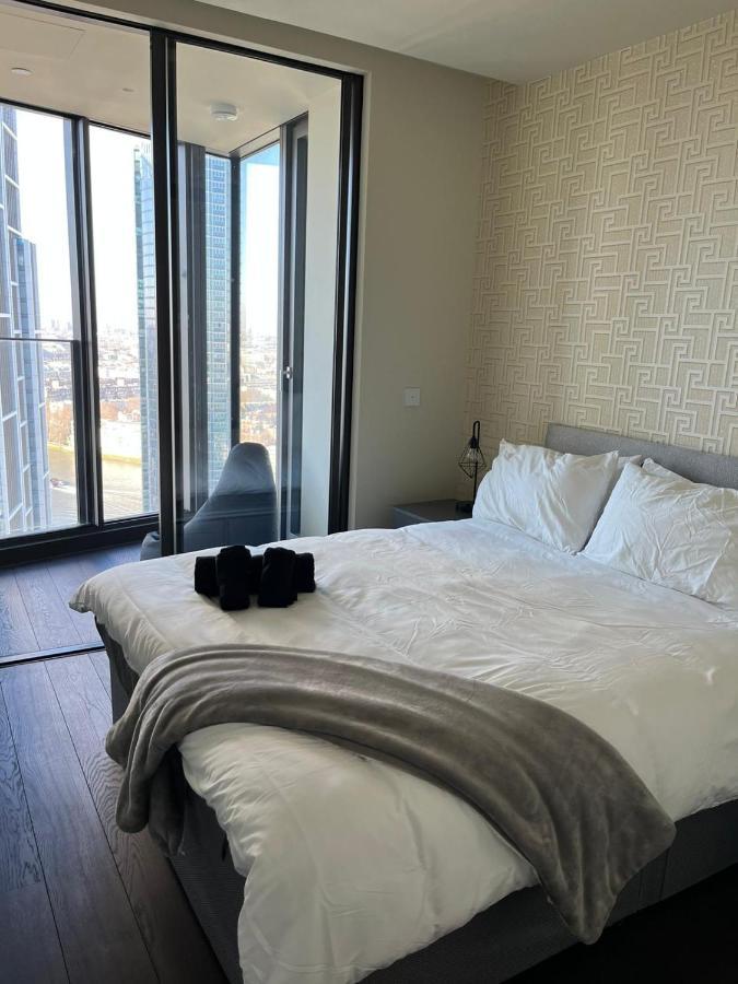 Apartment 71 Bondway, Parry St, Sw81sf *