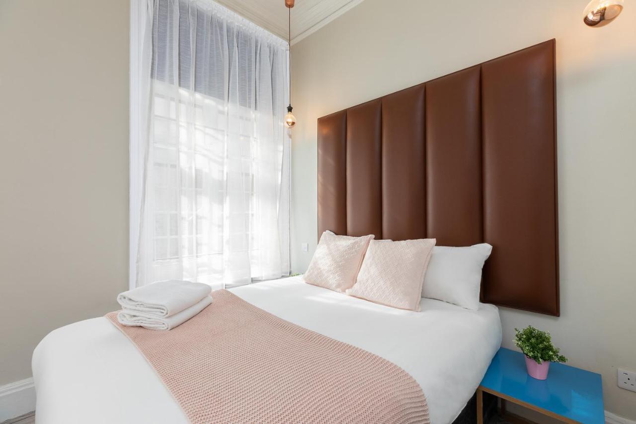 Apartment Air Conditioned High St Kensington London